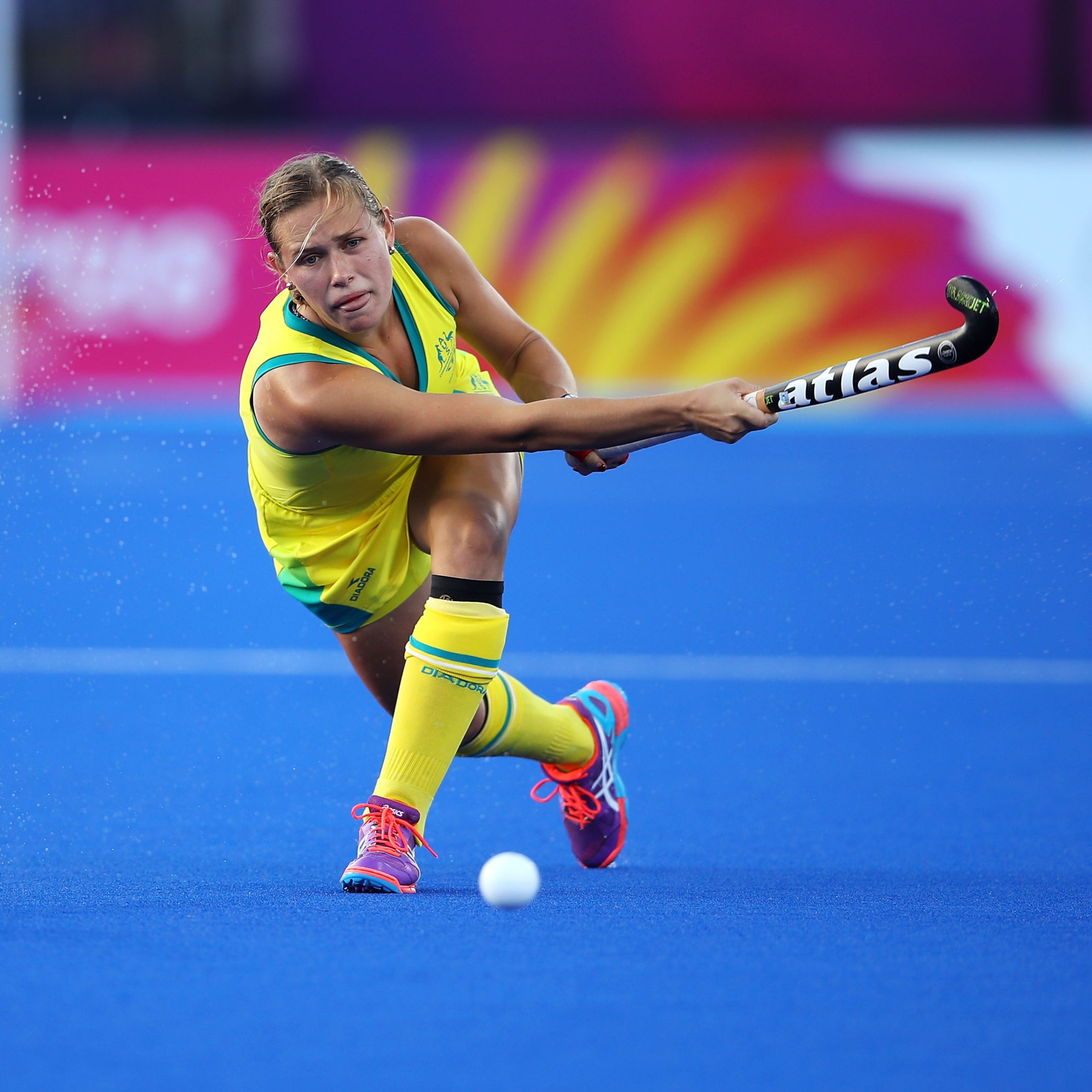 Kaitlin Nobbs hitting the ball